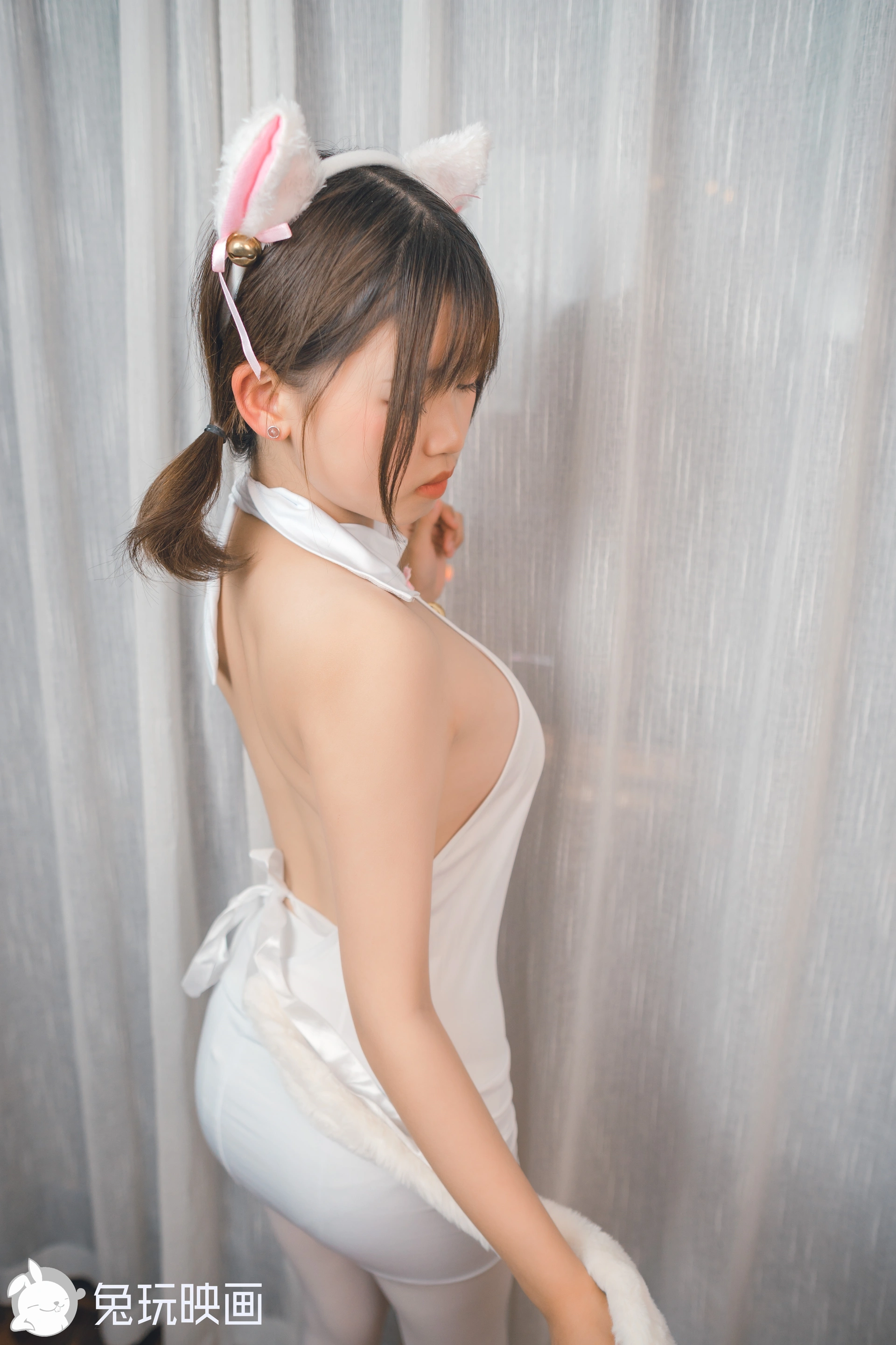 D53.001 白丝猫咪 [43P-376MB]