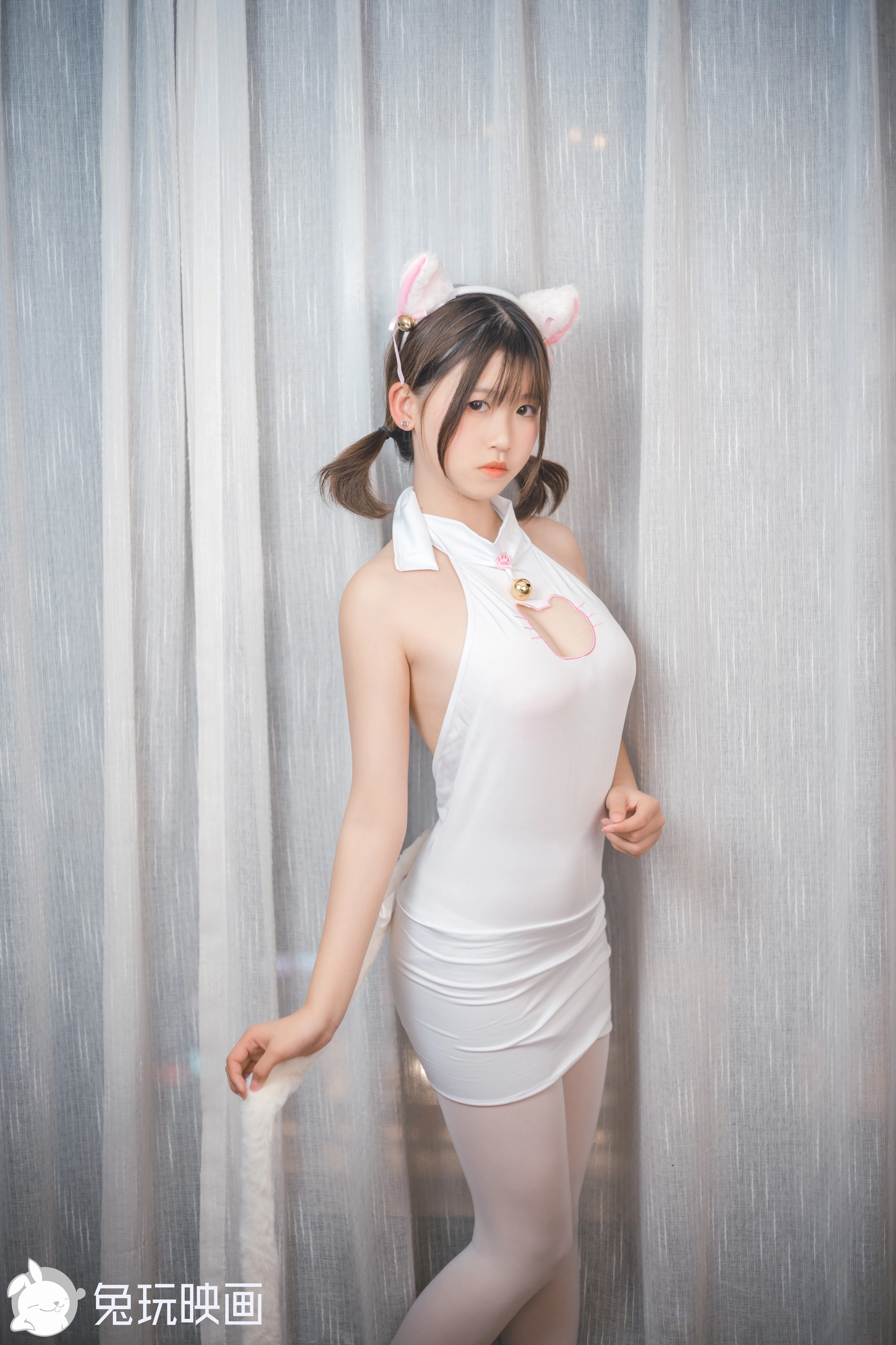 D53.001 白丝猫咪 [43P-376MB]